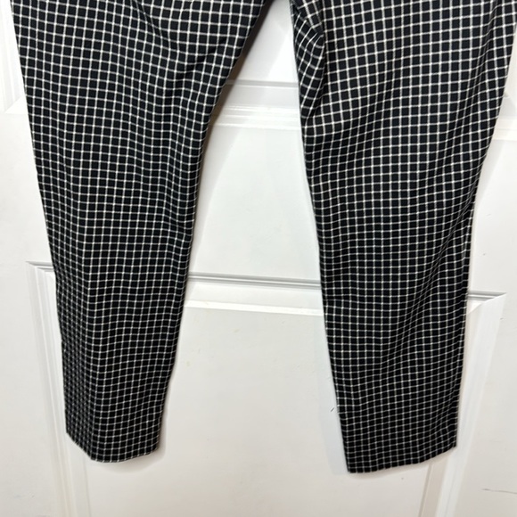 LOFT Petites Size 10 Marisa Black White Grid Cropped Stretch Trouser Pants $80 - Picture 11 of 13